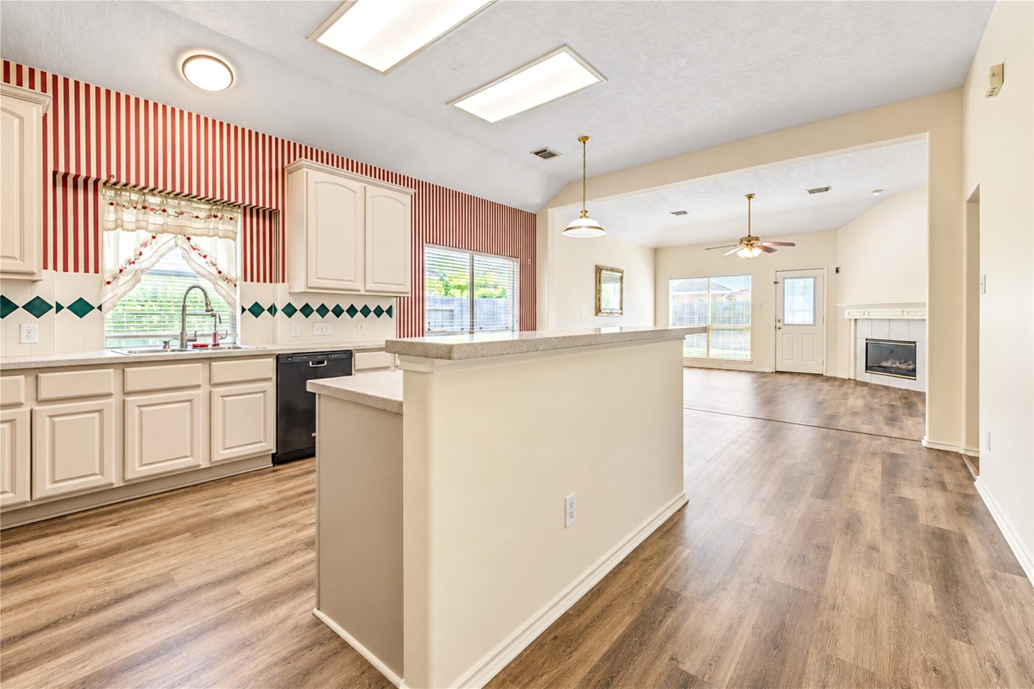 12619 Vineyard Trail Lane