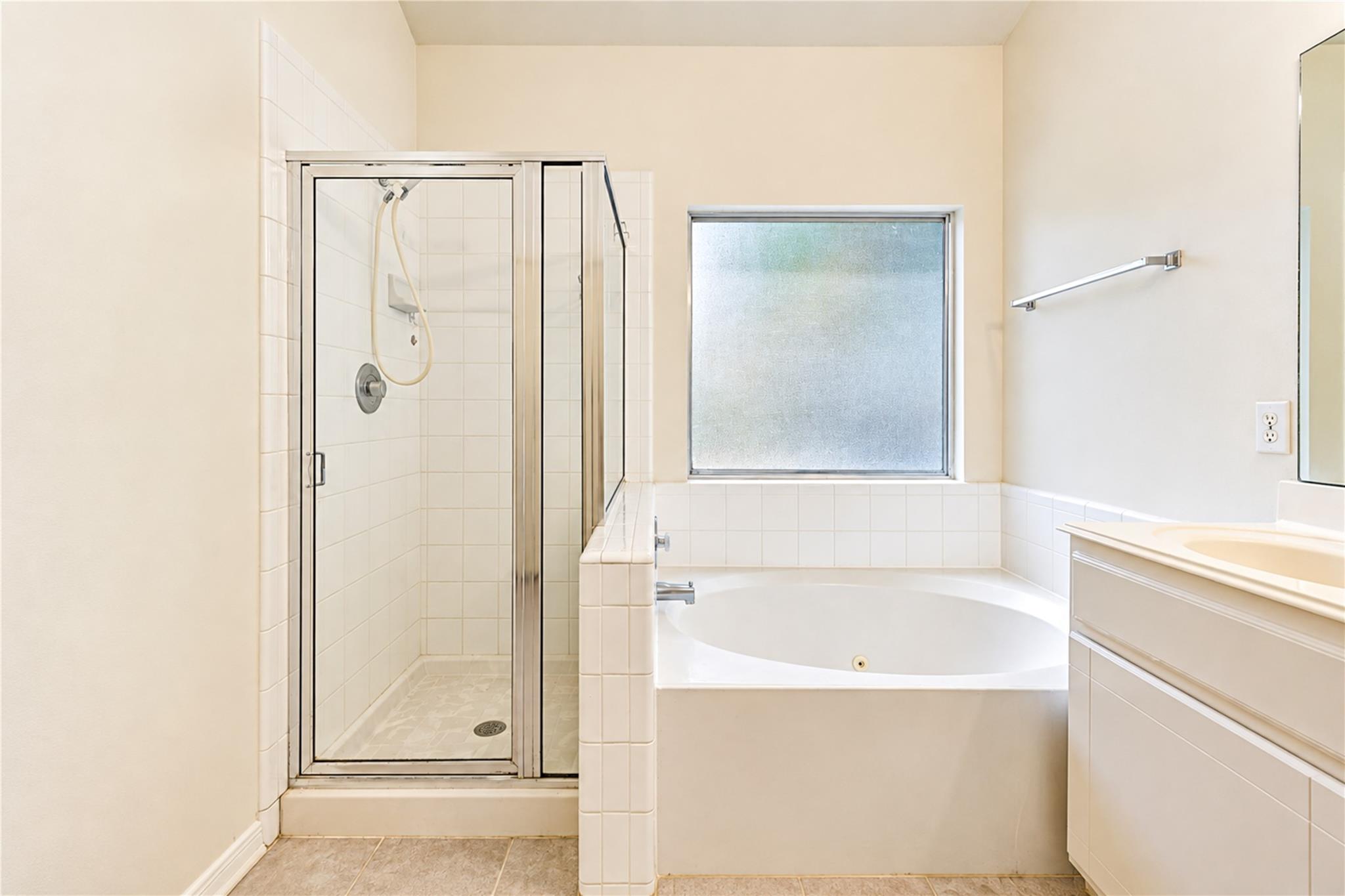 12619 Vineyard Trail Lane