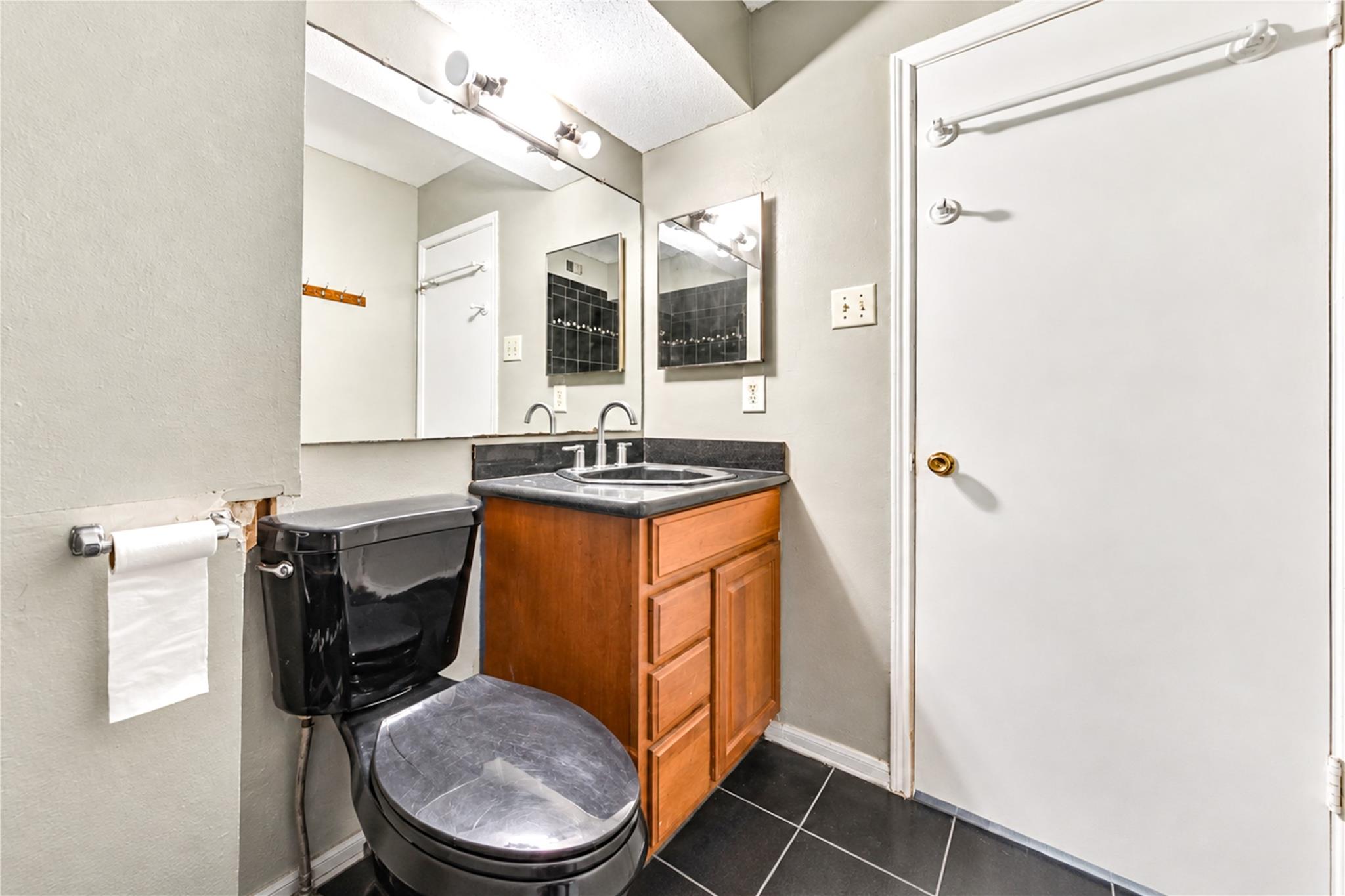 6606 De Moss Drive # 1201