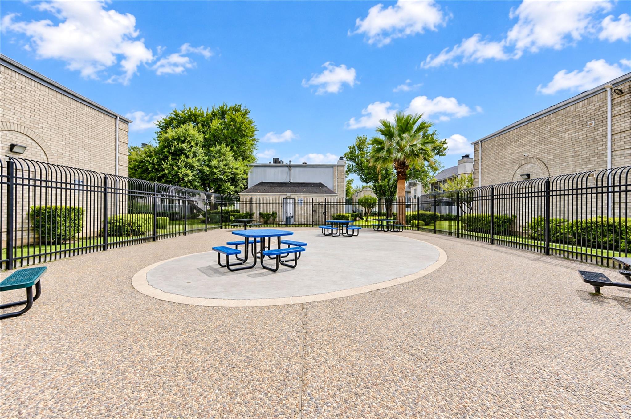 6606 De Moss Drive # 1201
