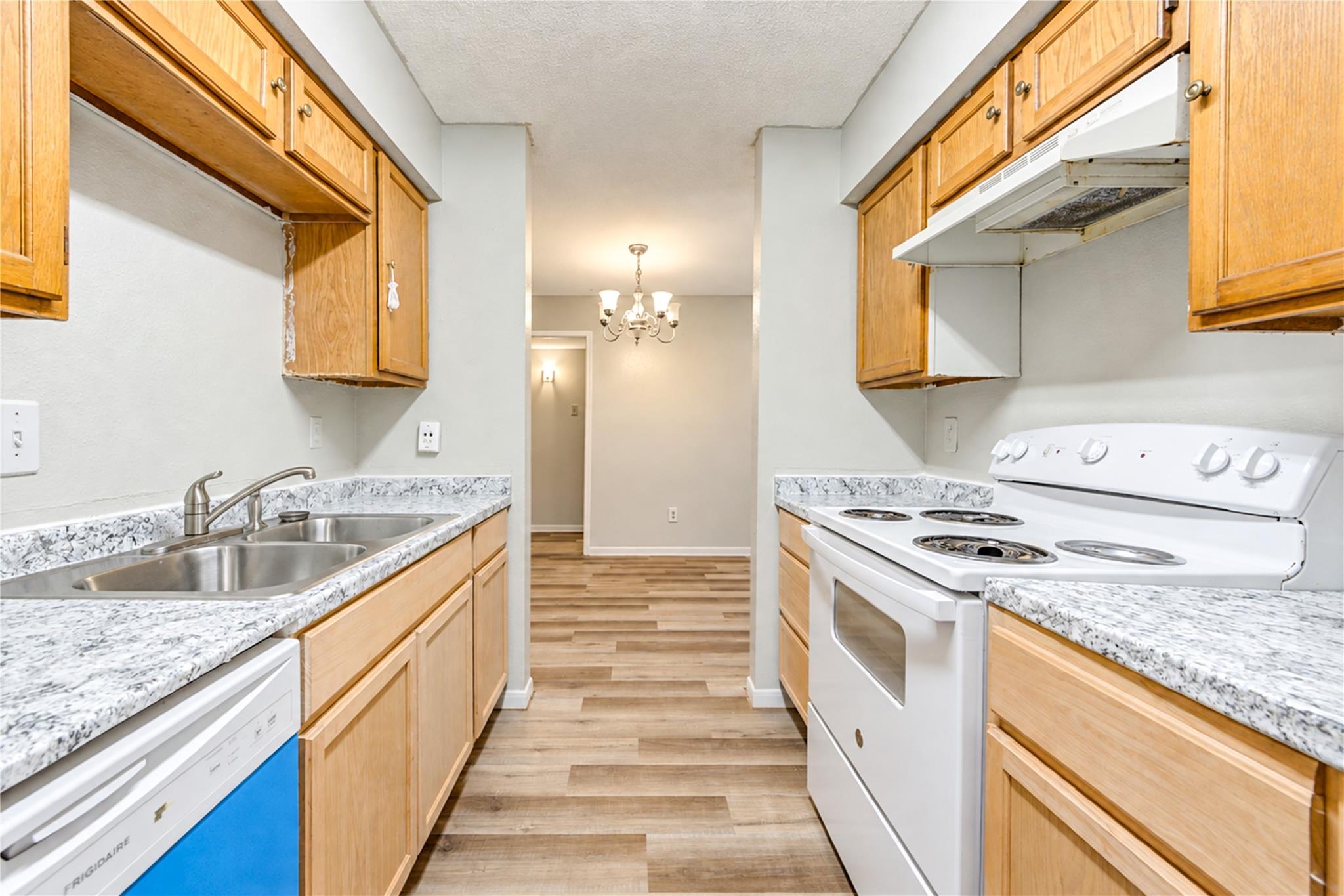 6606 De Moss Drive # 1201