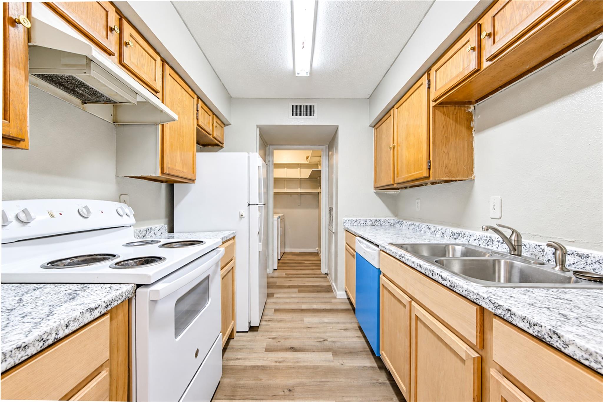 6606 De Moss Drive # 1201