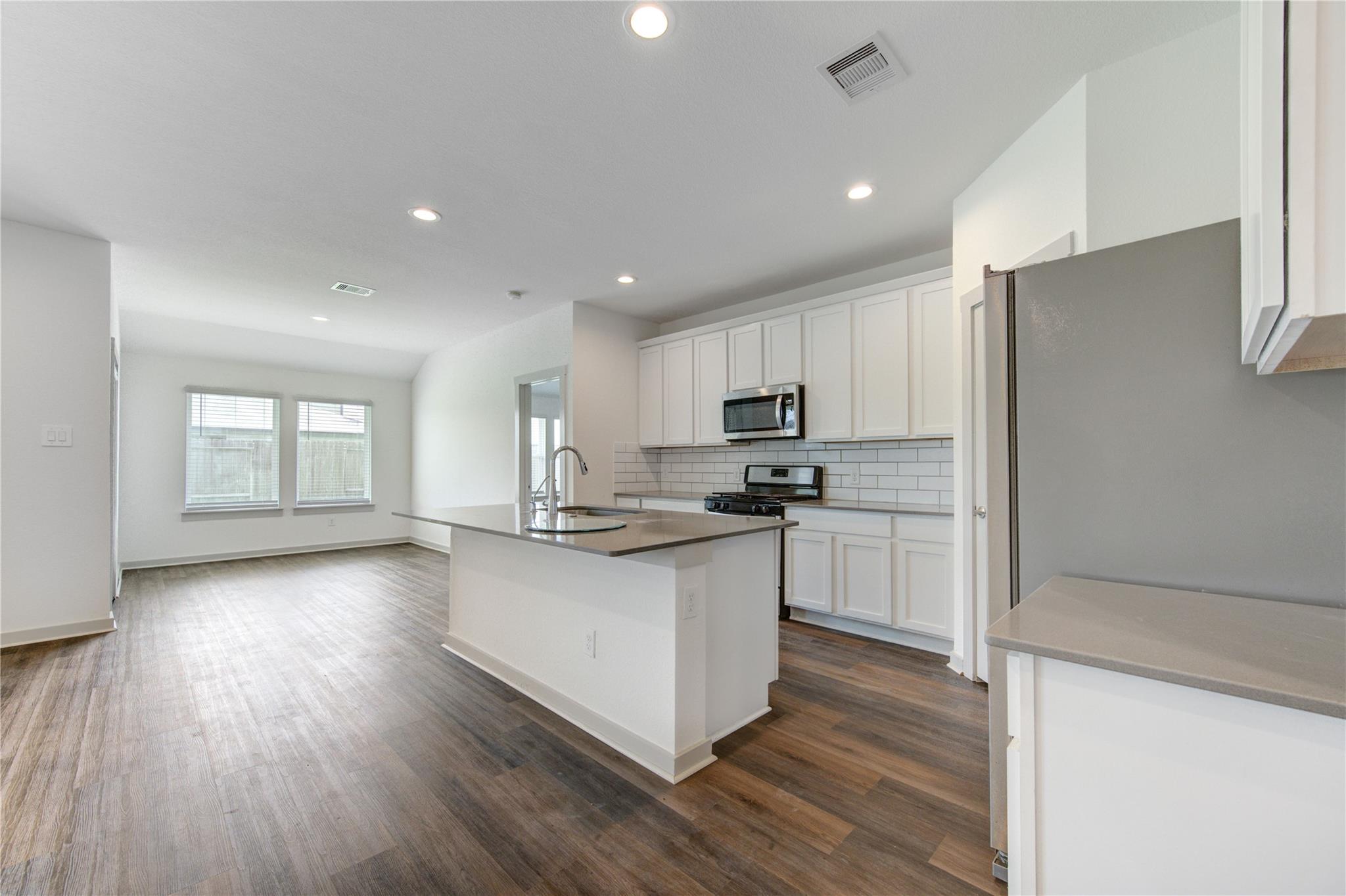 1603 Barrows Lane