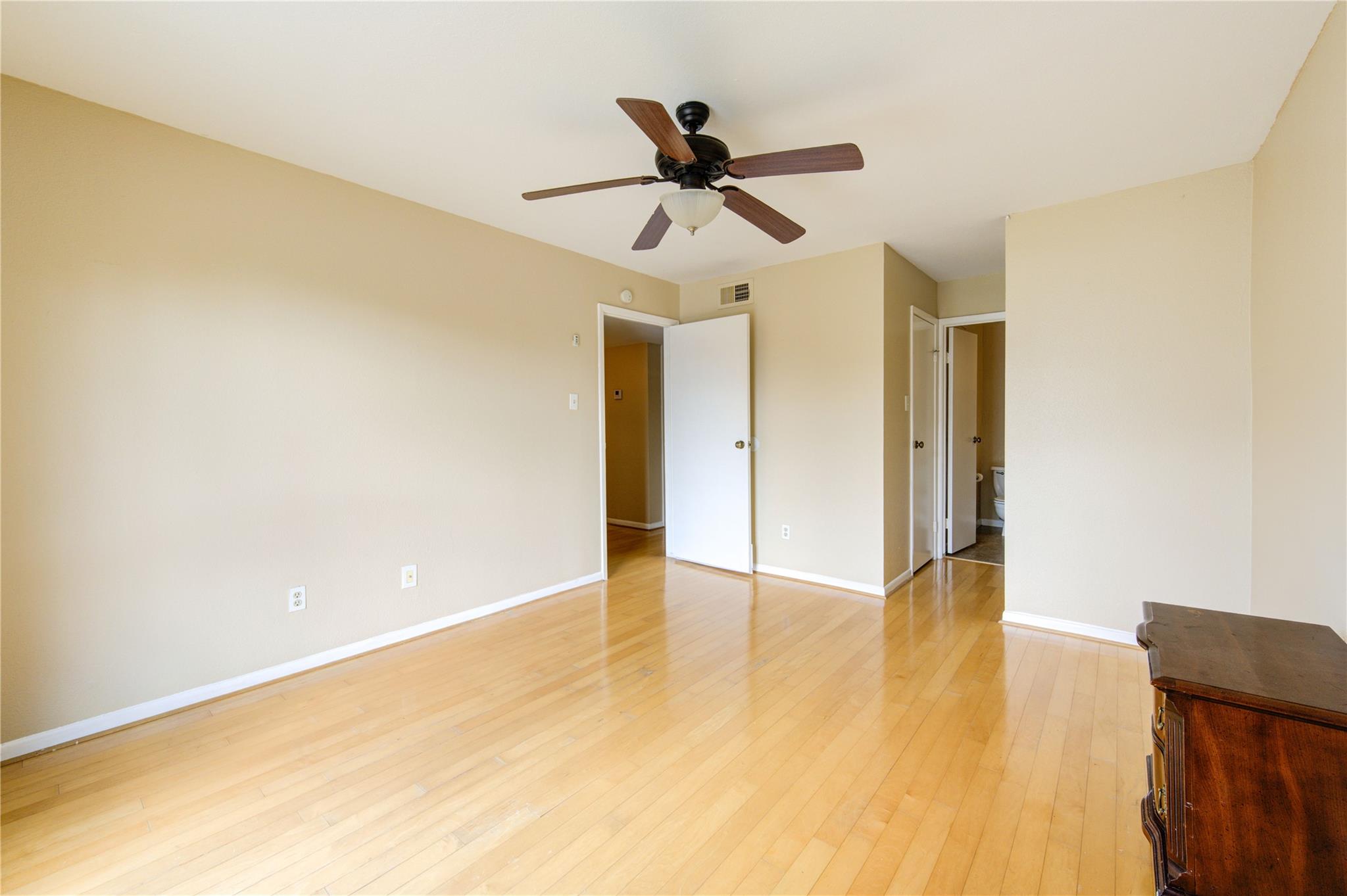 3055 Walnut Bend Lane # 21
