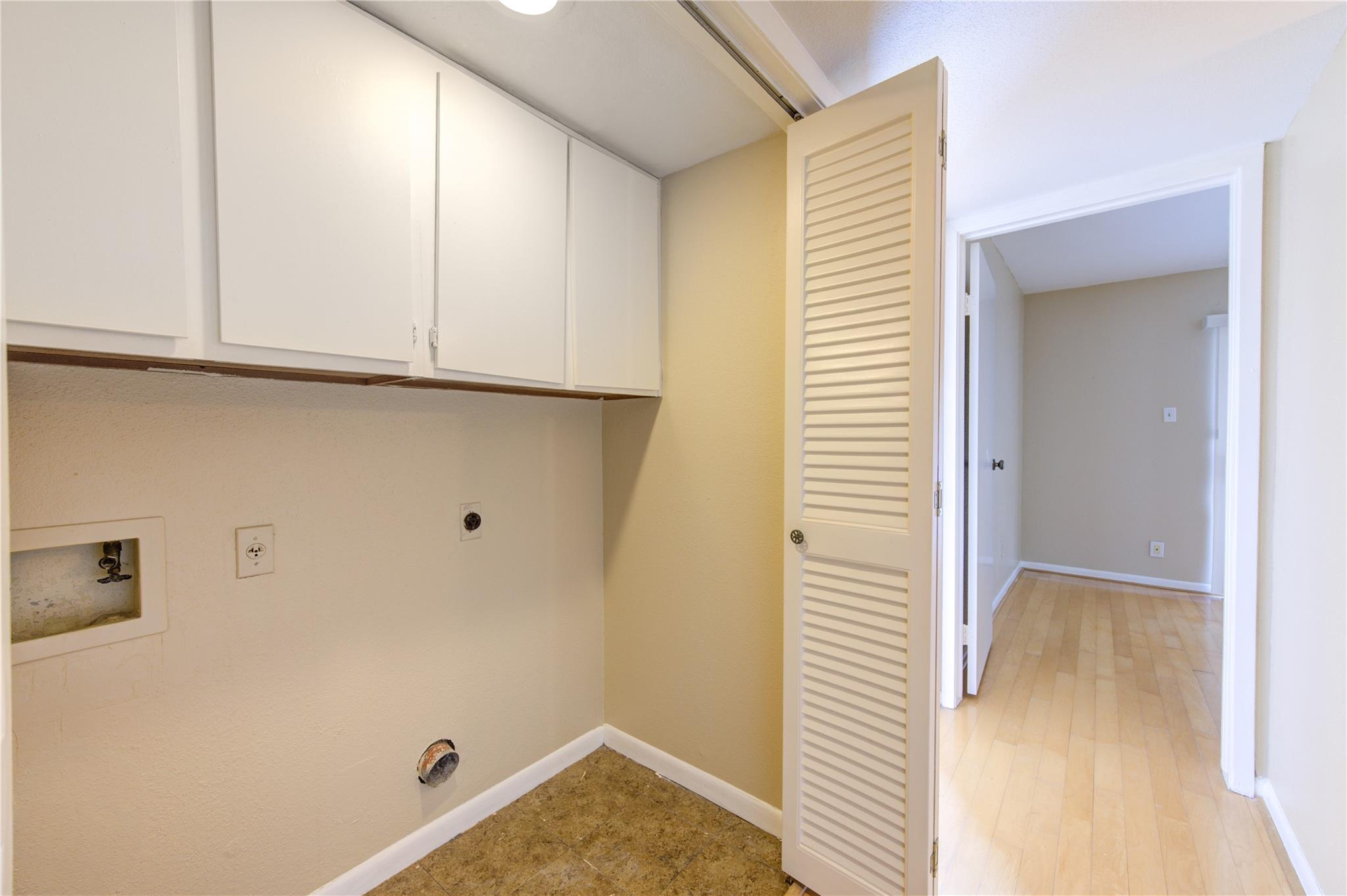 3055 Walnut Bend Lane # 21