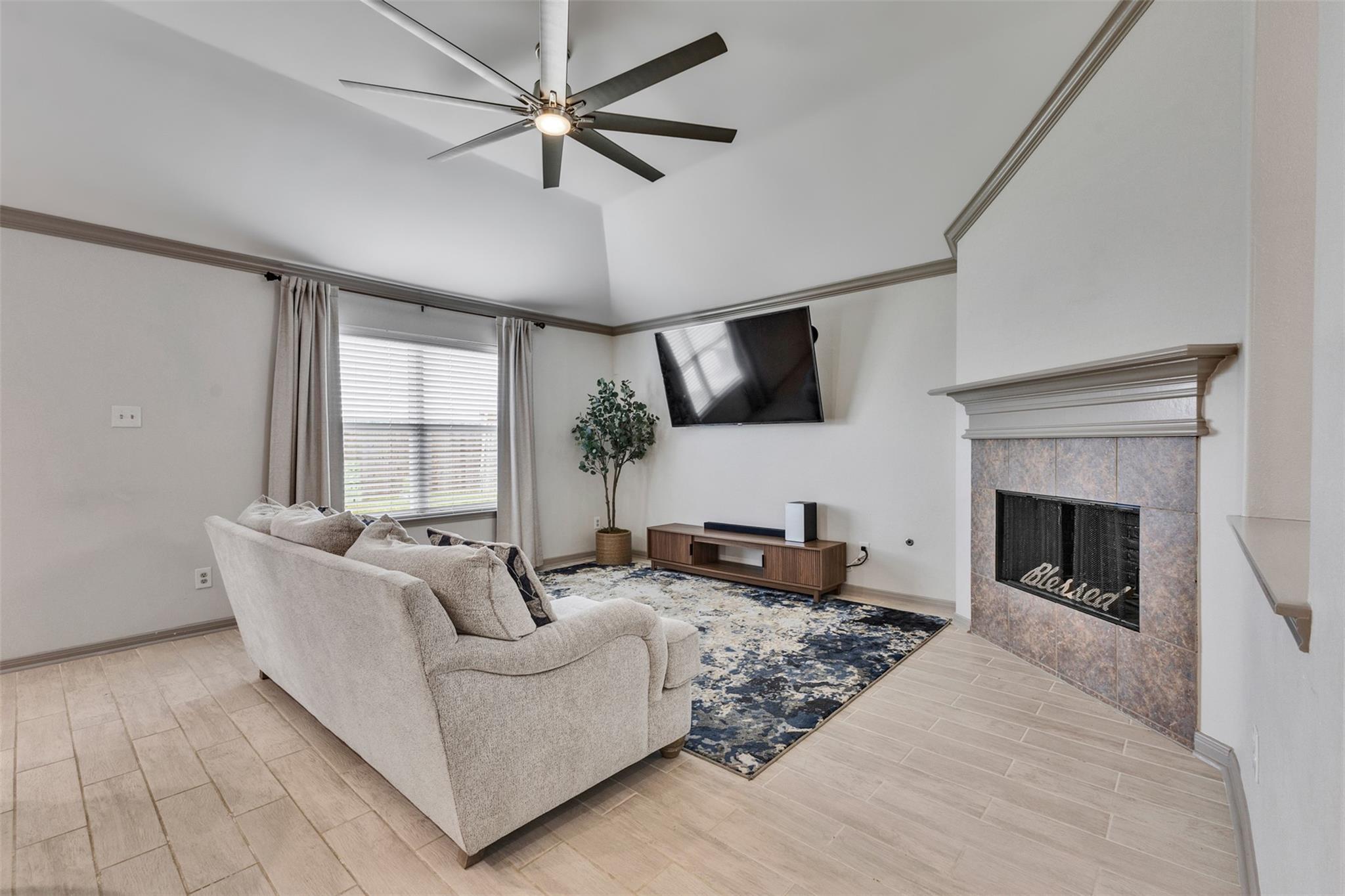 2407 Alcove Foster Court