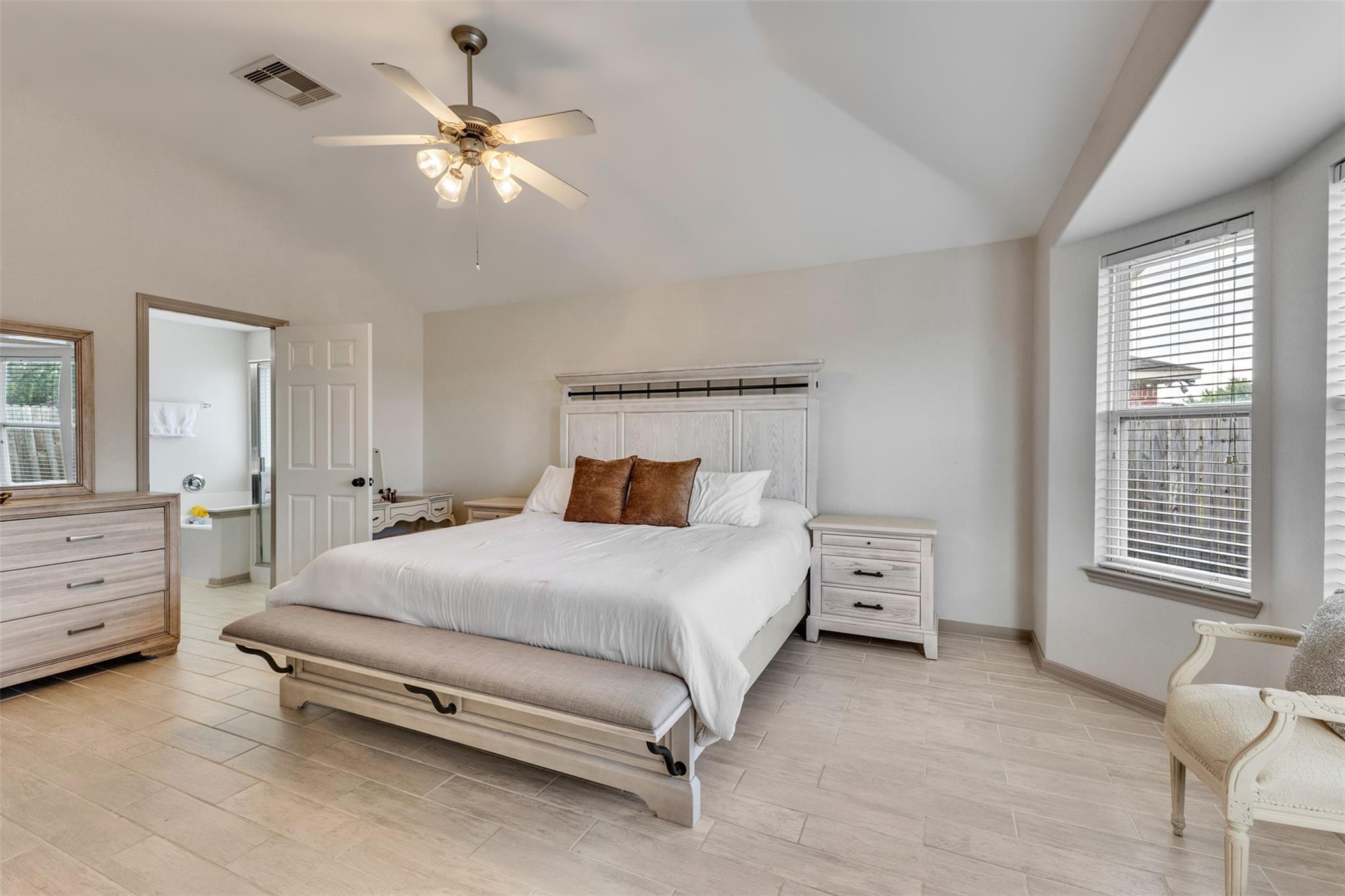 2407 Alcove Foster Court