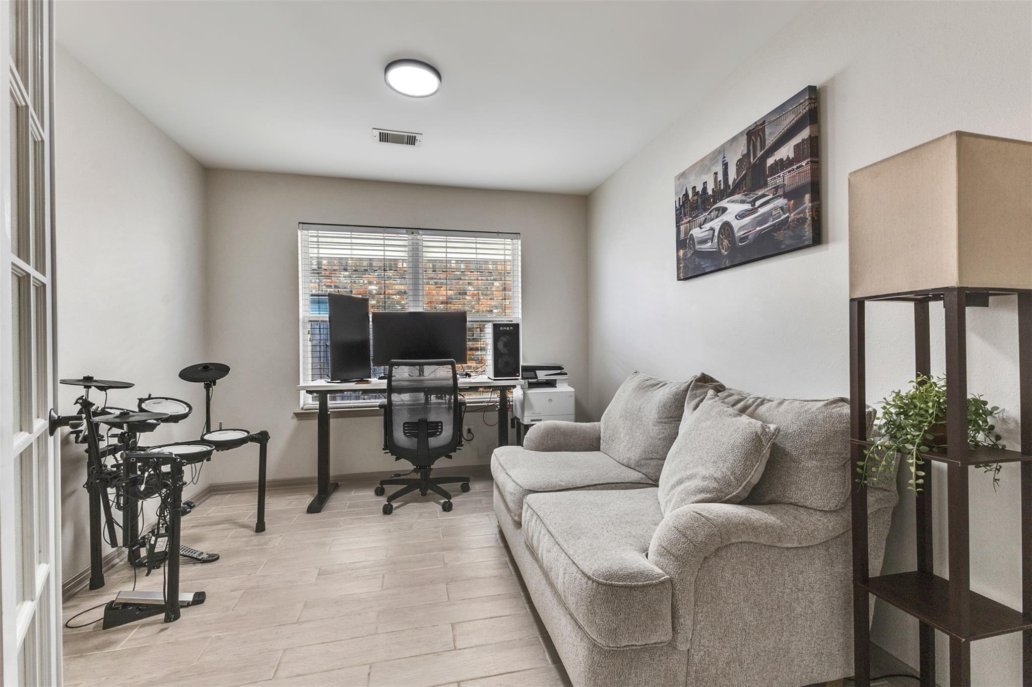 2407 Alcove Foster Court
