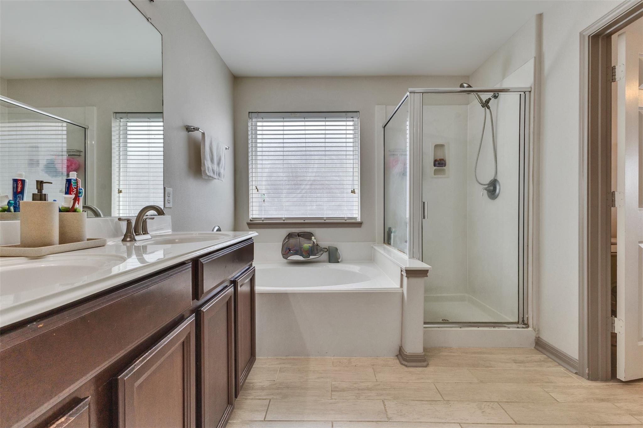 2407 Alcove Foster Court