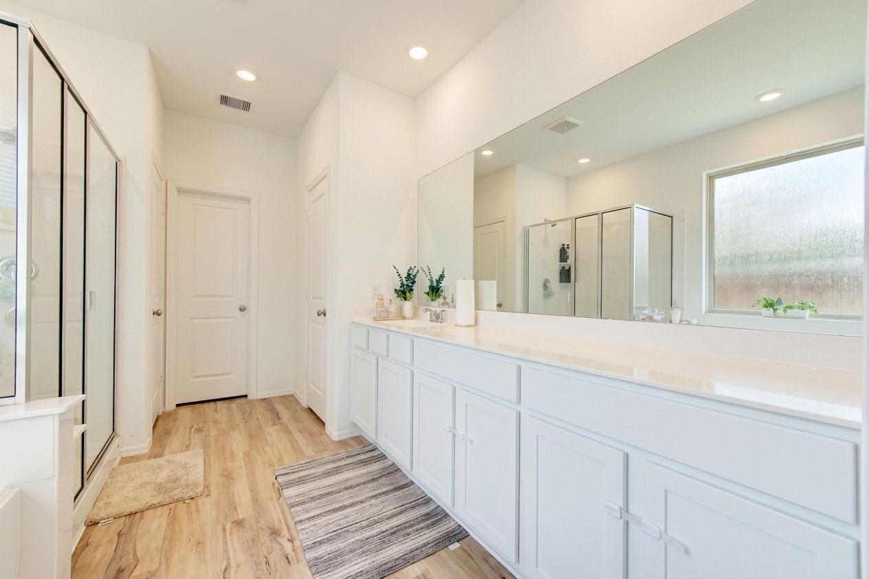 3708 Paloma Falls Lane