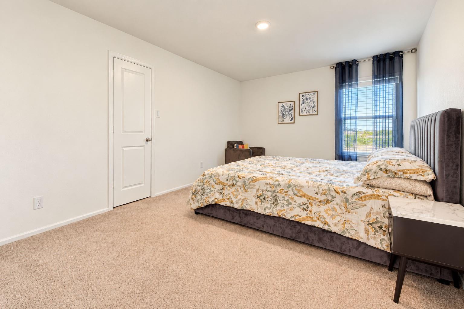 3708 Paloma Falls Lane