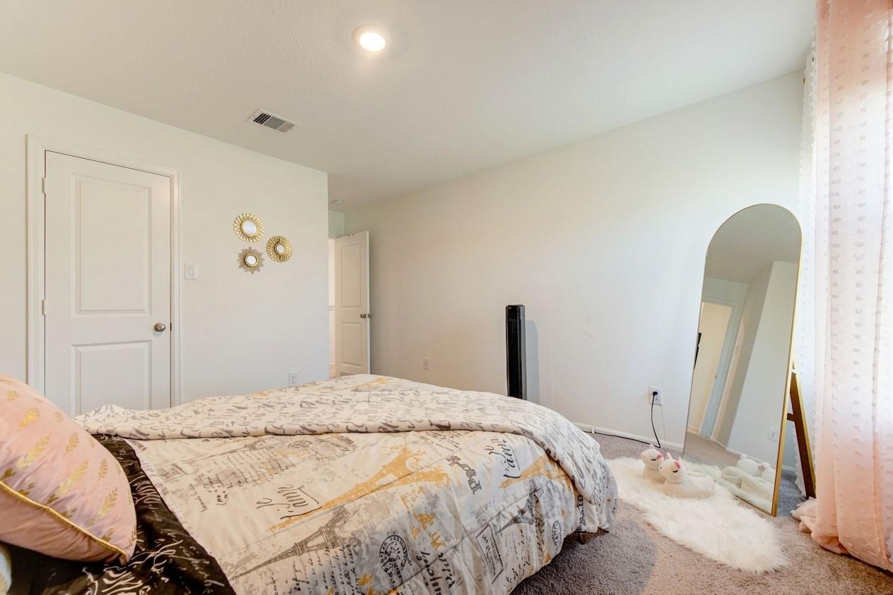 3708 Paloma Falls Lane