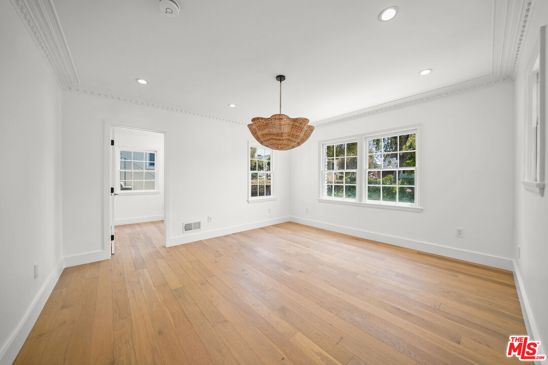 179 Barlock Ave