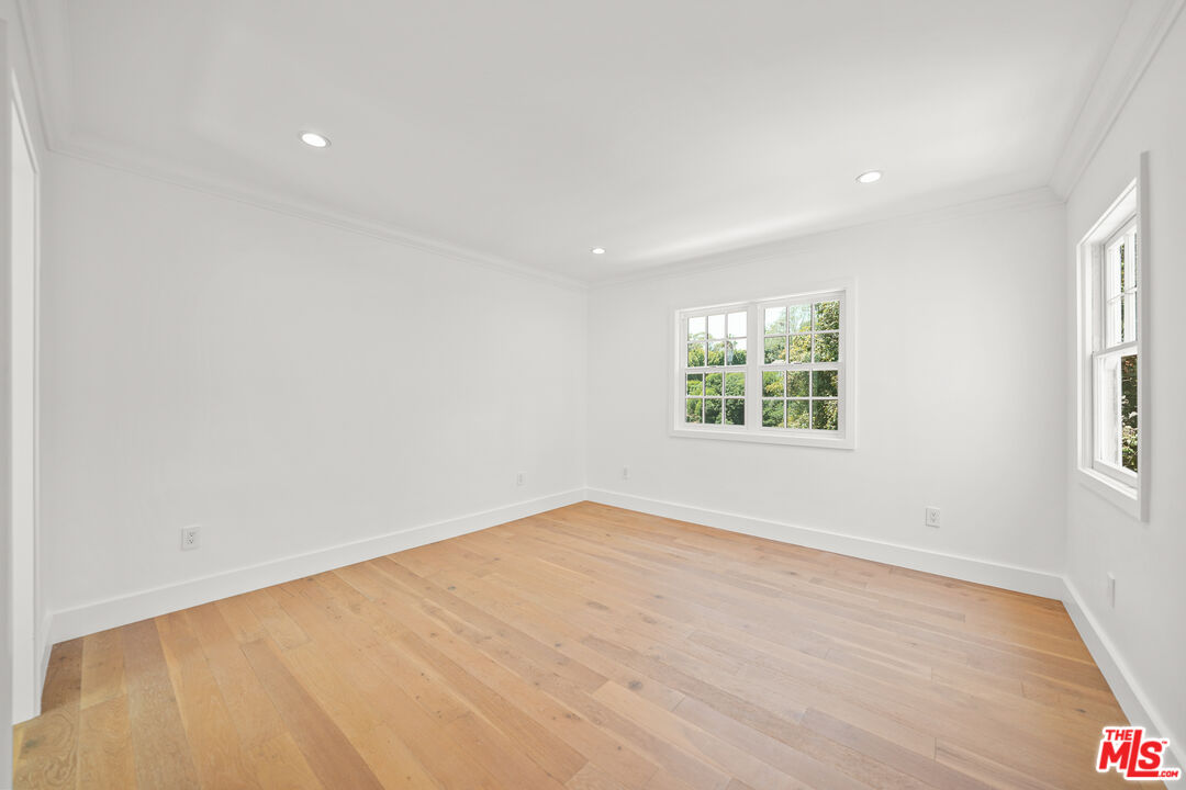 179 Barlock Ave