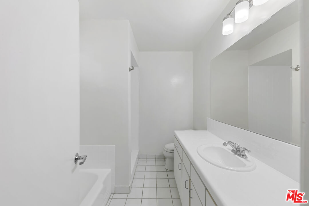 1200 N Flores St Unit: 205
