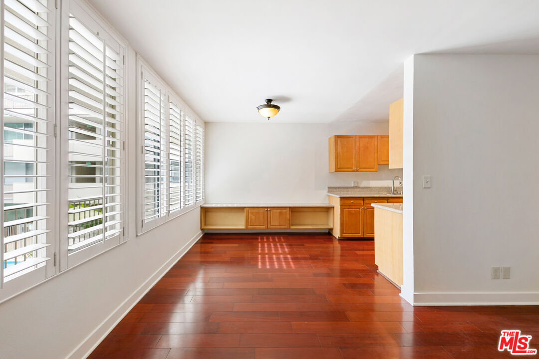 1200 N Flores St Unit: 205