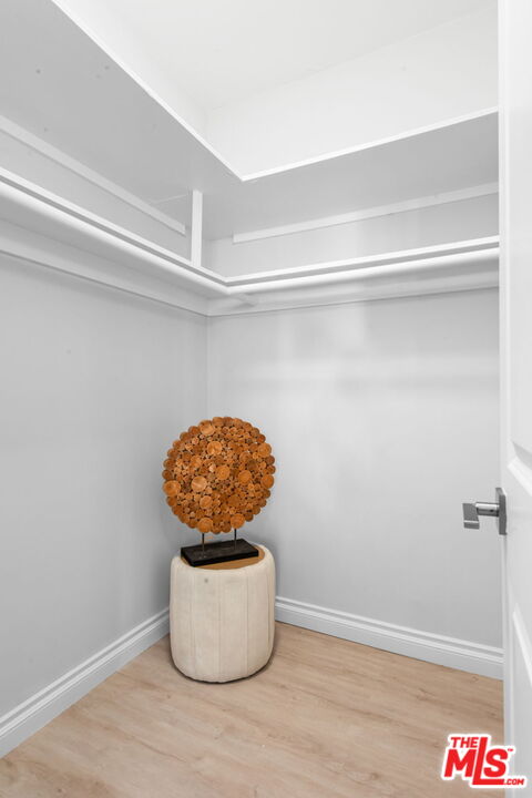 440 Veteran Ave Unit: 205