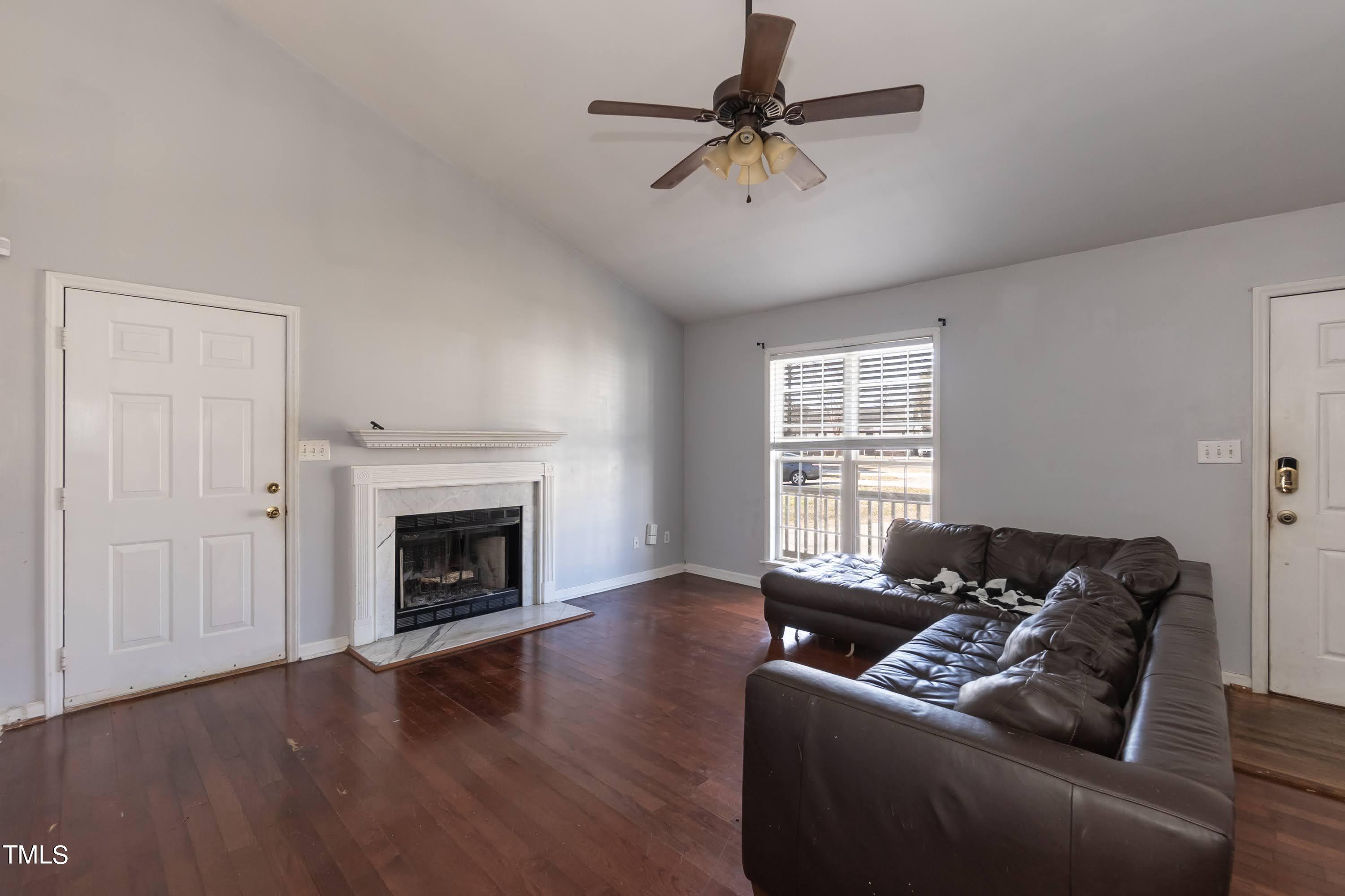 5708 Angelfish Court