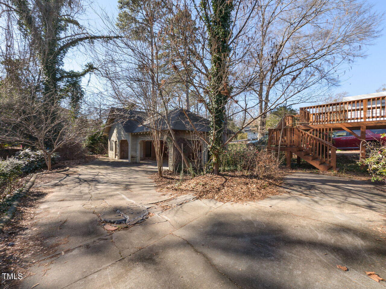 2005 Glenwood Avenue