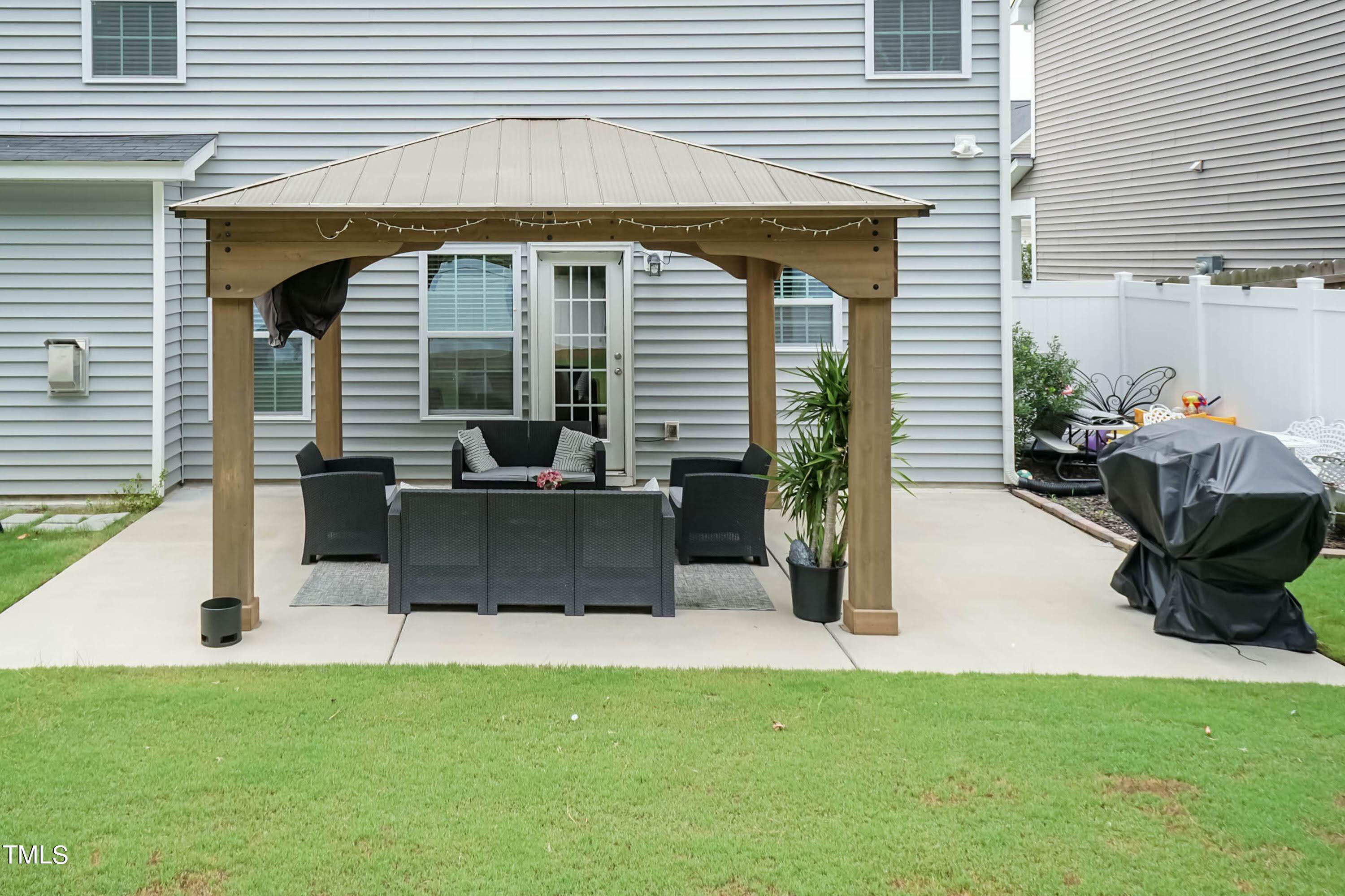 1112 Summer Meadow Drive