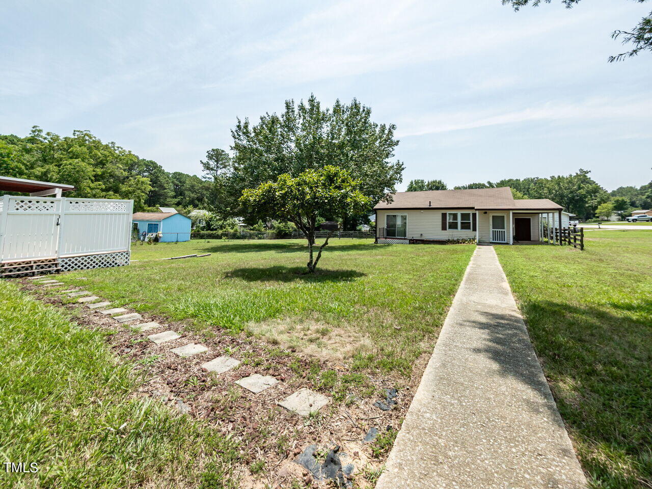 204 Bainbridge Circle