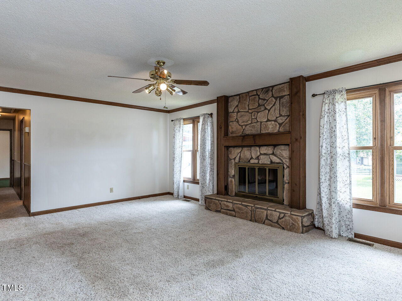 204 Bainbridge Circle