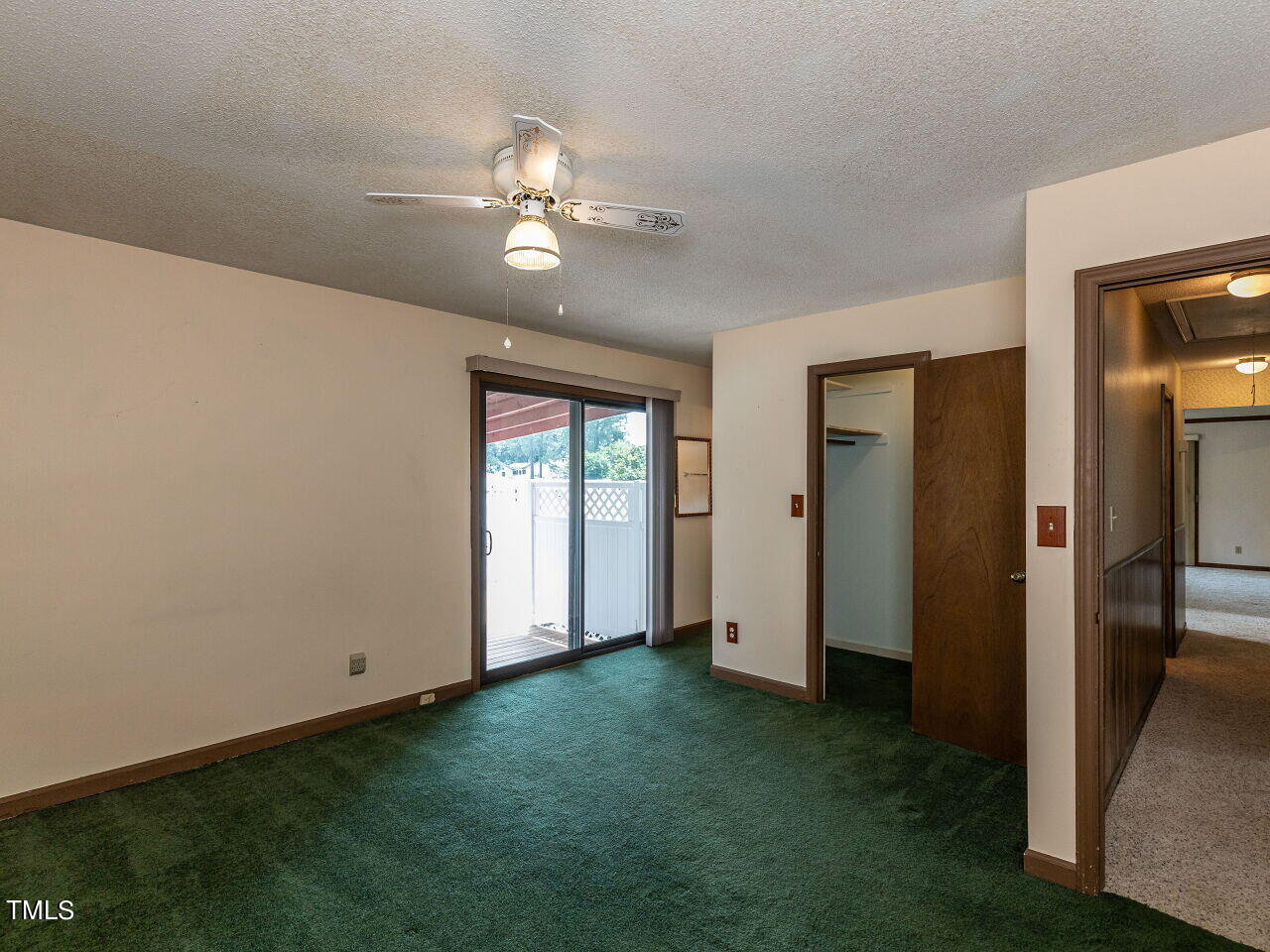 204 Bainbridge Circle