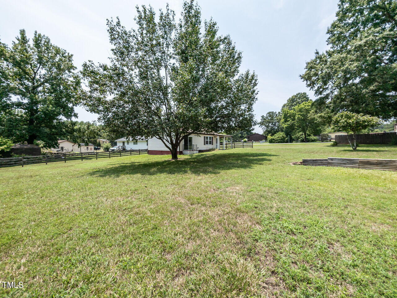 204 Bainbridge Circle