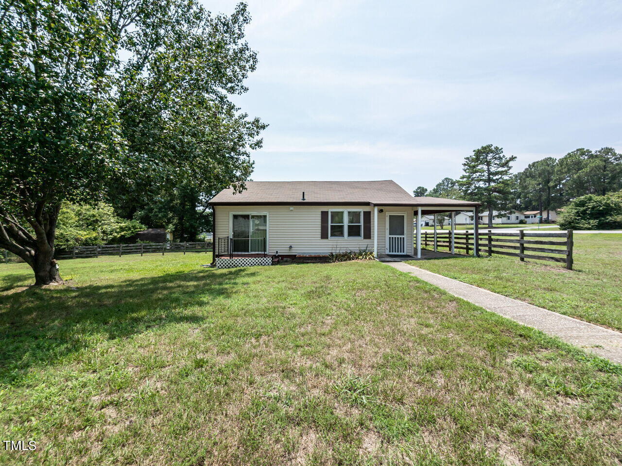 204 Bainbridge Circle