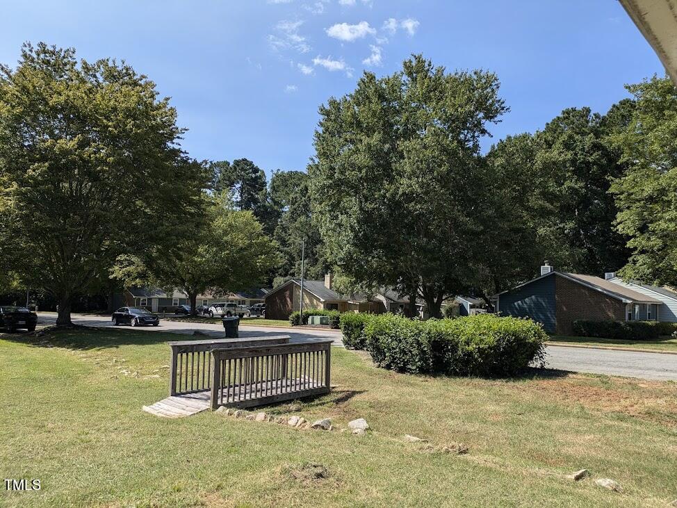 325 Kentucky Drive