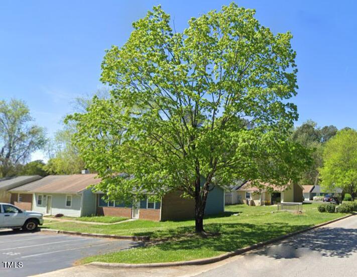 325 Kentucky Drive