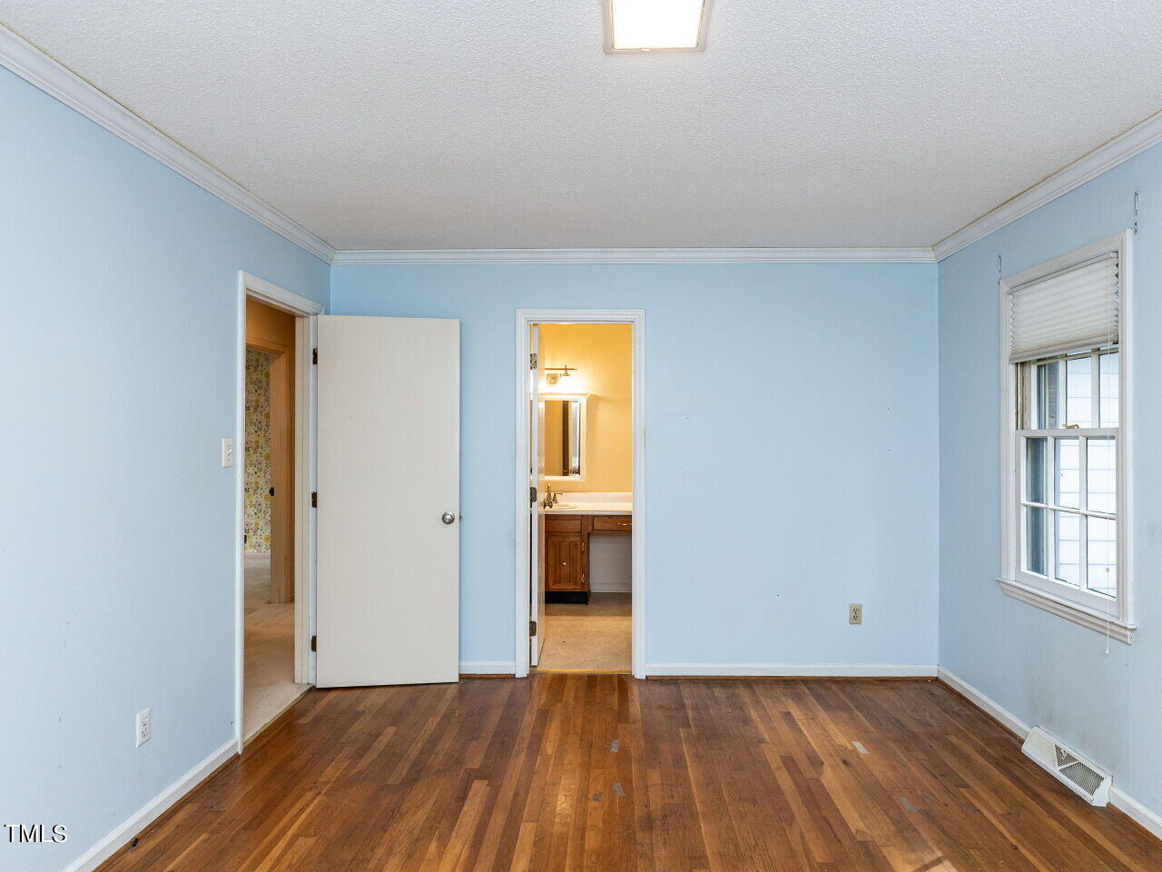 1216 Scott Place