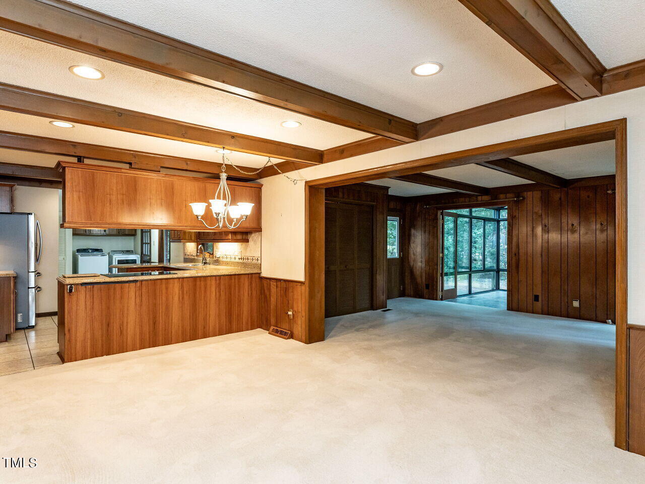 1216 Scott Place