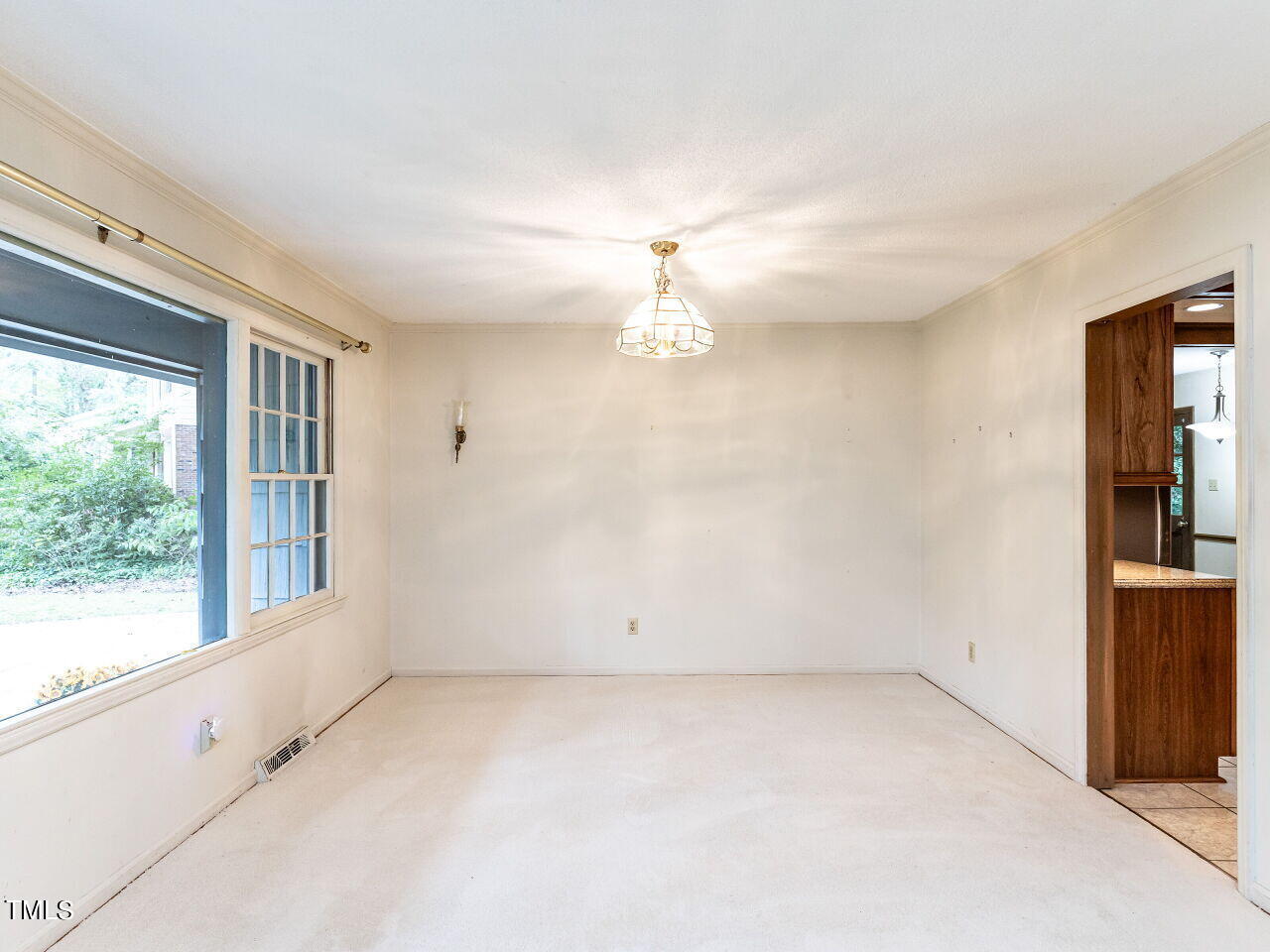 1216 Scott Place