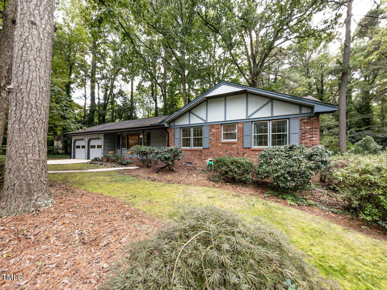 1216 Scott Place
