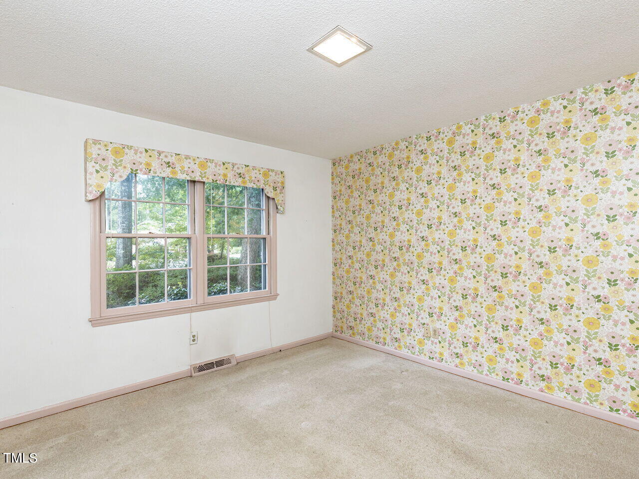 1216 Scott Place