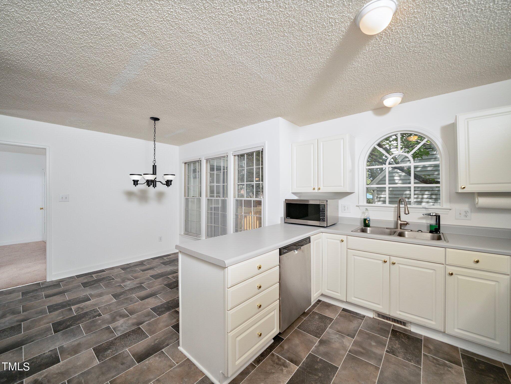 4621 Easthampton Drive