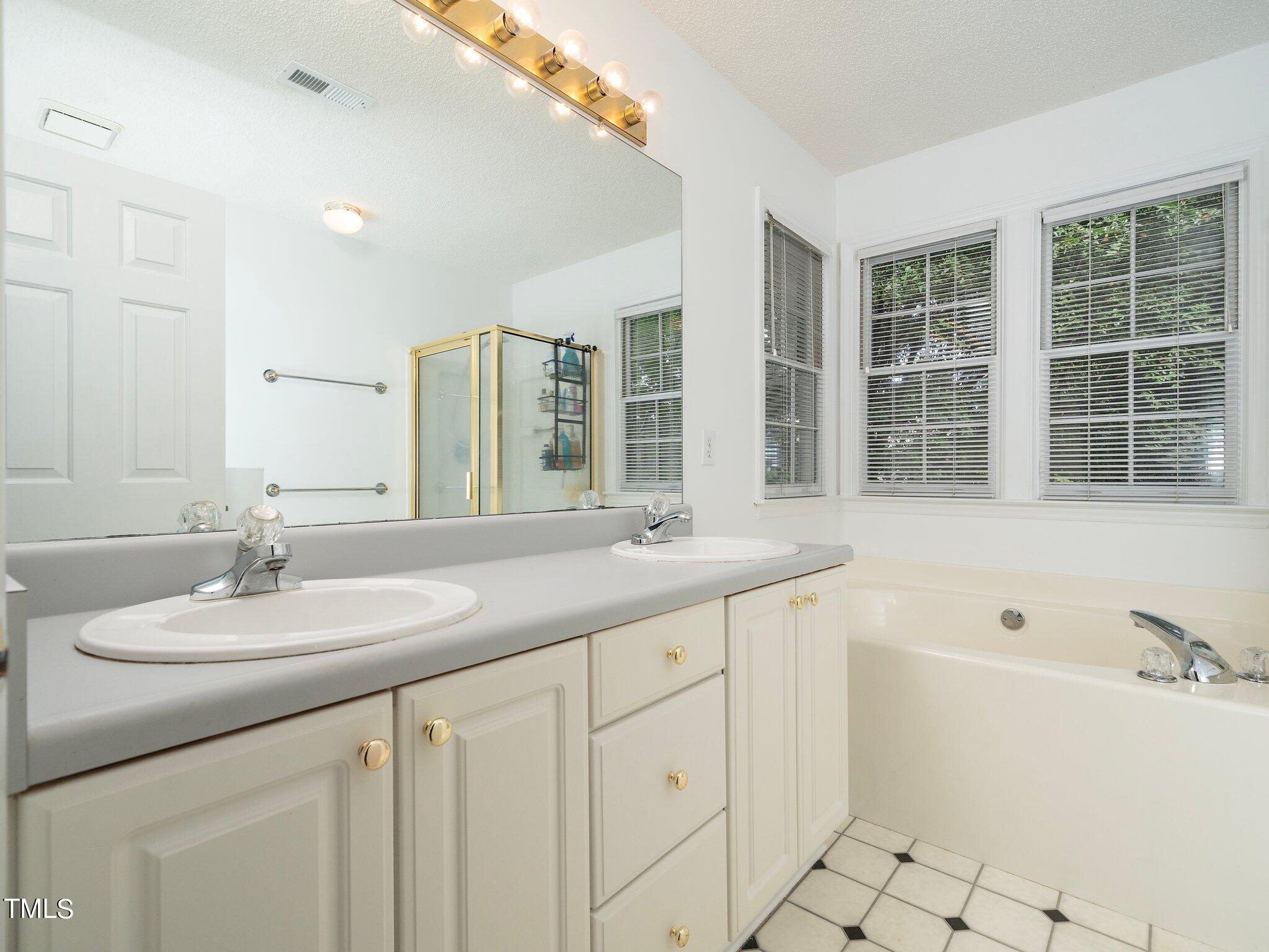 4621 Easthampton Drive