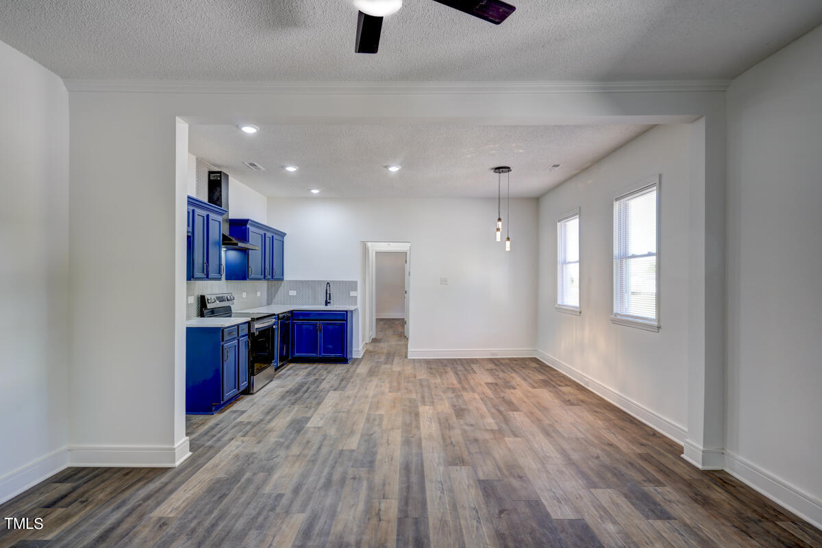 933 Rand Street