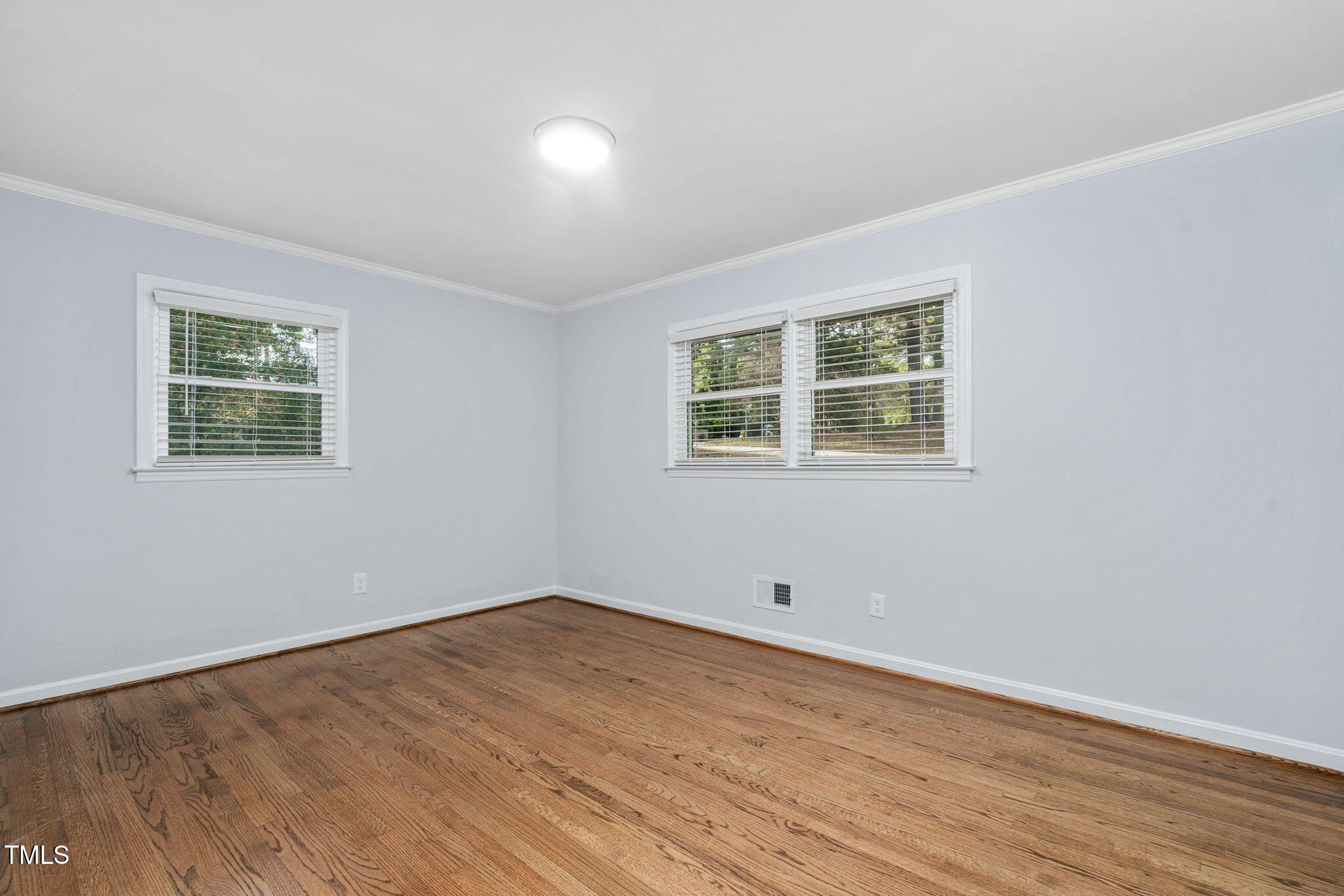 419 Lakeside Drive