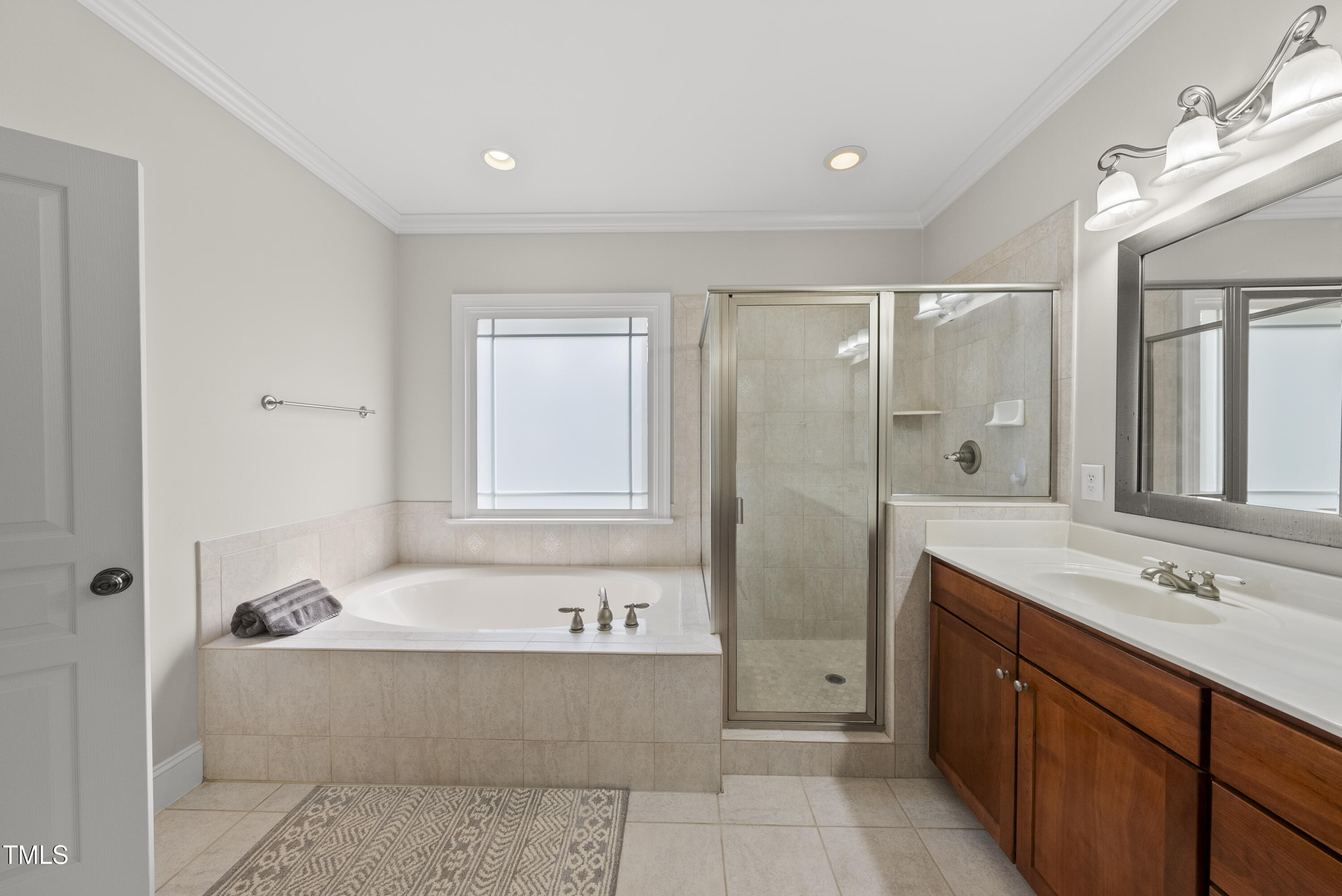 925 Hidden Jewel Lane