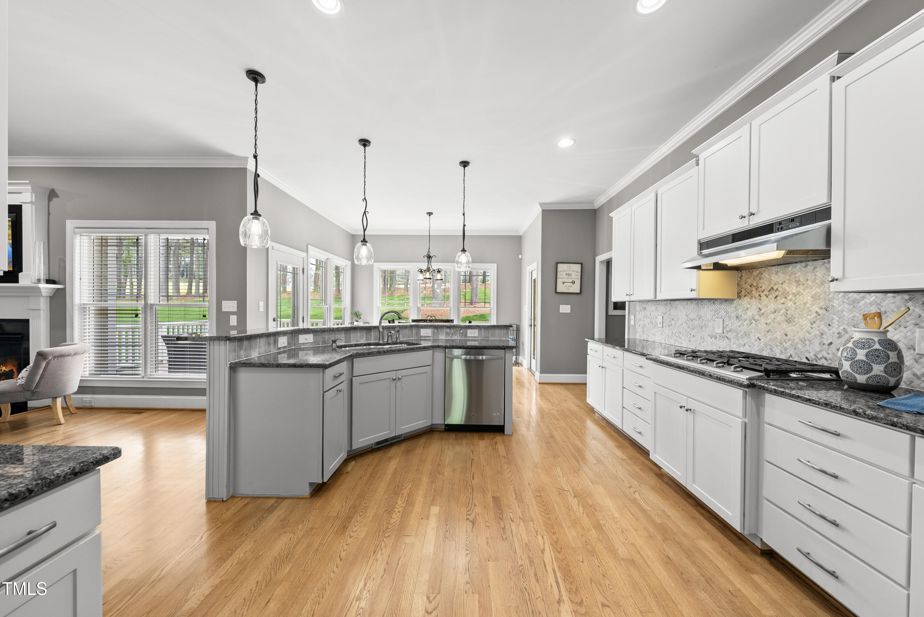 925 Hidden Jewel Lane