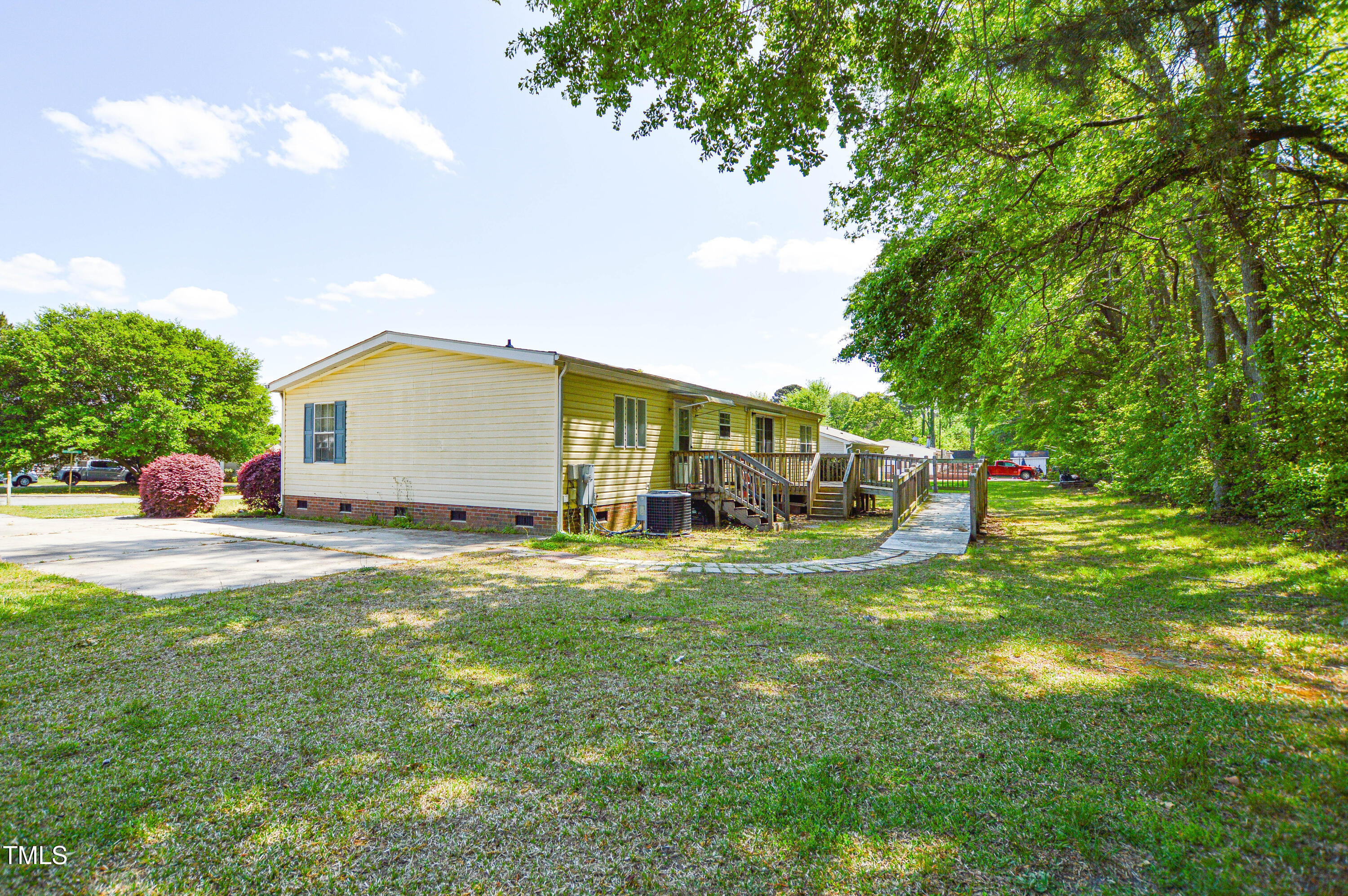 175 Hunters Landing Drive