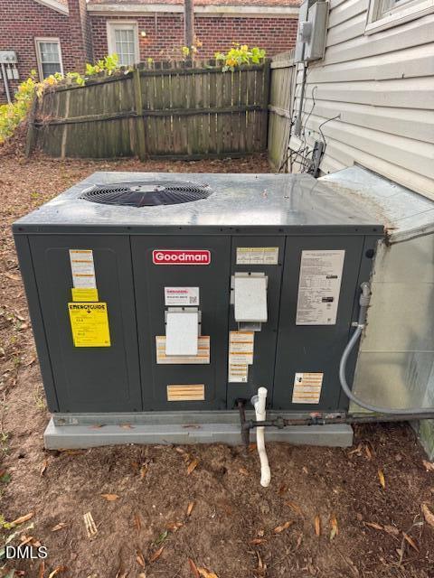 2811 Club Plaza Road