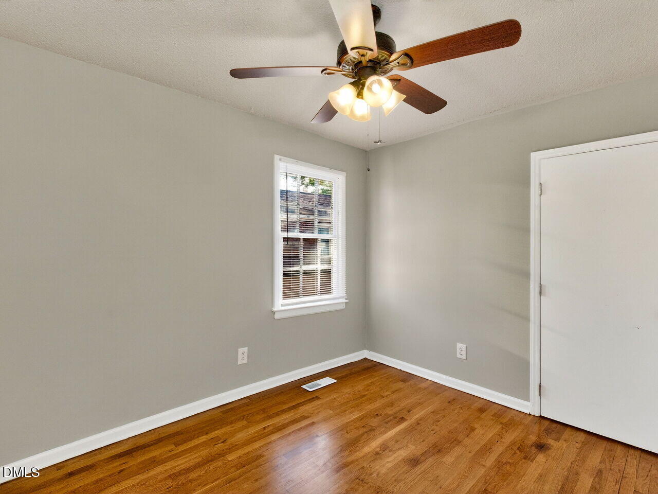 2811 Club Plaza Road