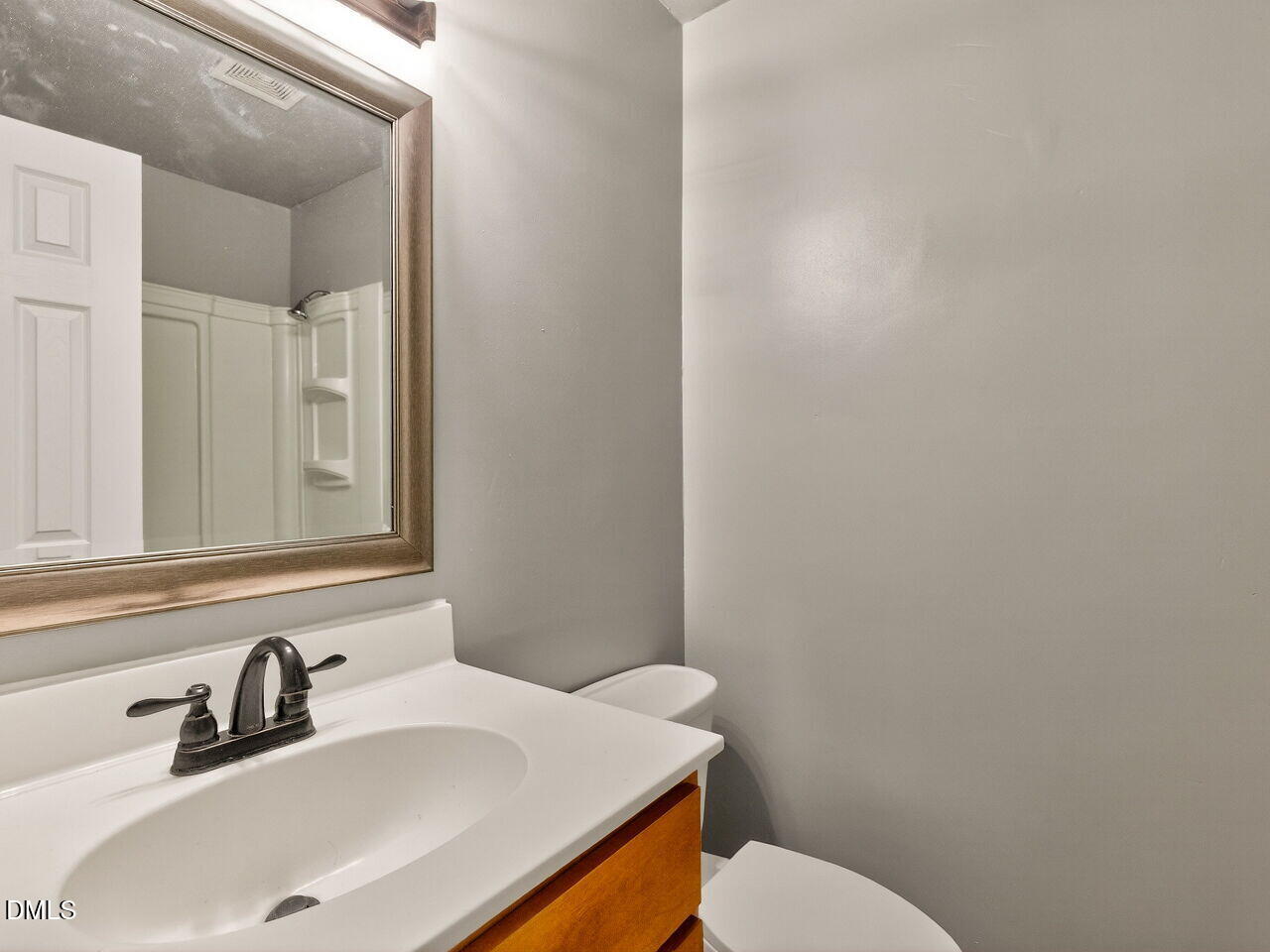 2811 Club Plaza Road