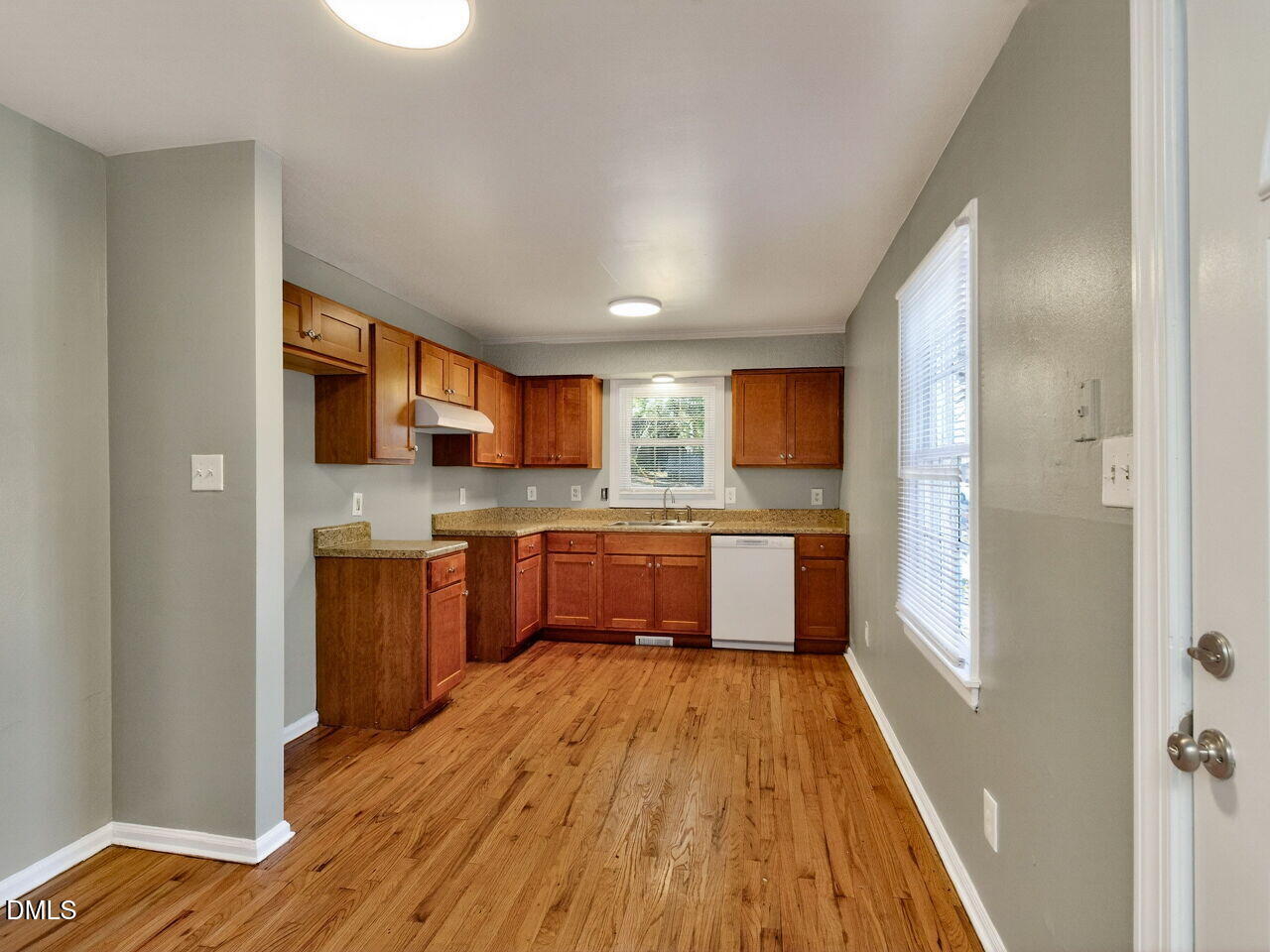 2811 Club Plaza Road