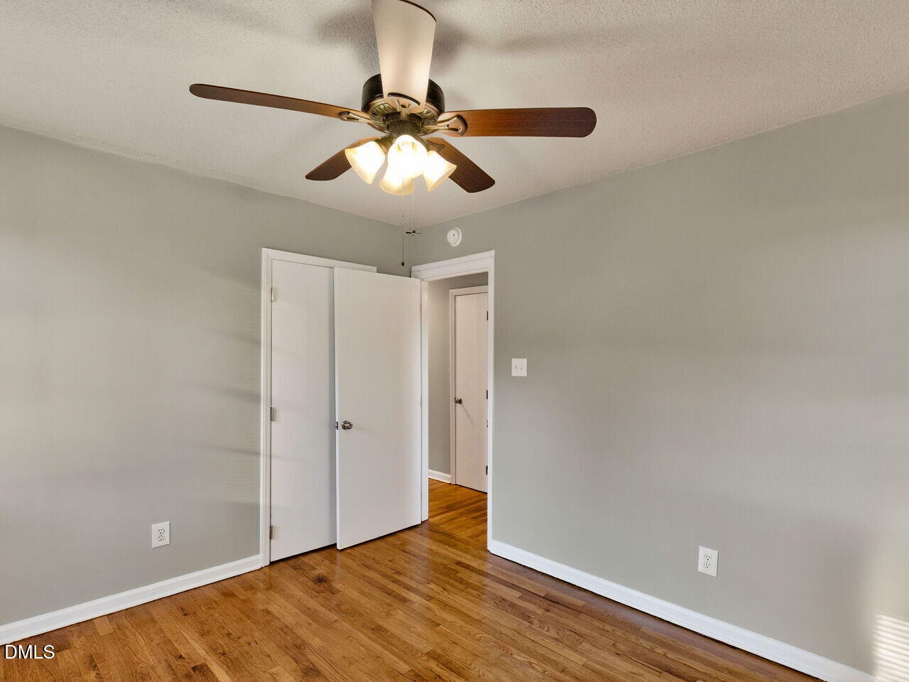 2811 Club Plaza Road