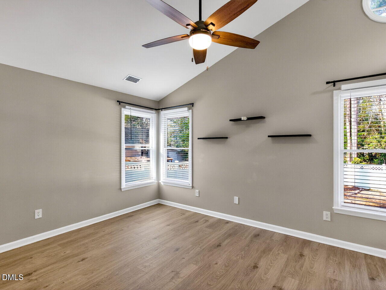 3541 Singleleaf Lane