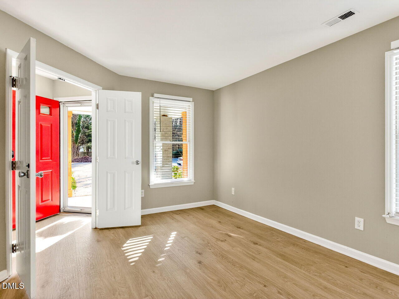 3541 Singleleaf Lane